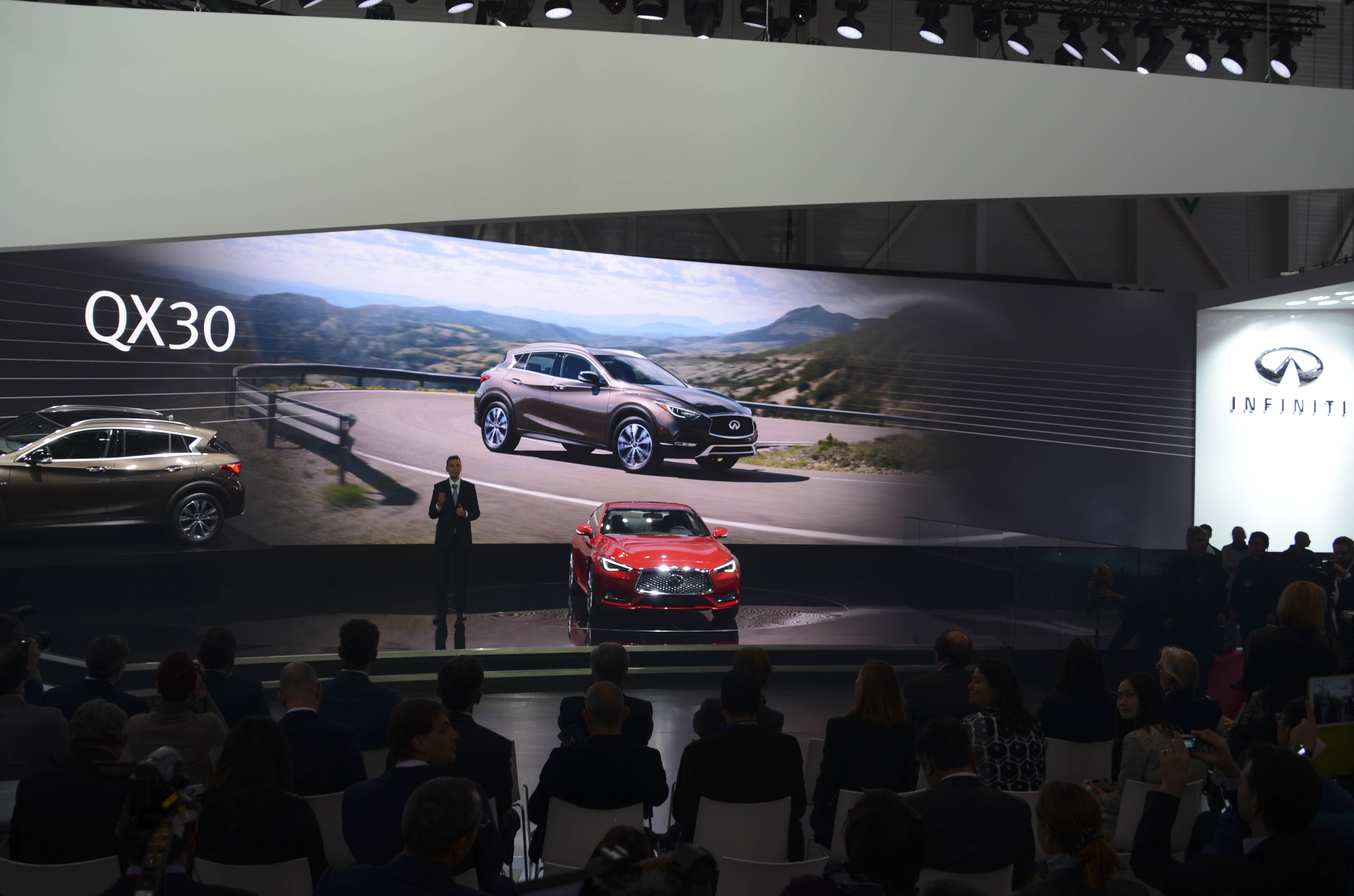 infiniti motor company, genova motor show, q60, qx30, media production, medien produktion, technical consultant, on-site support, munich, muenchen, visuarte
