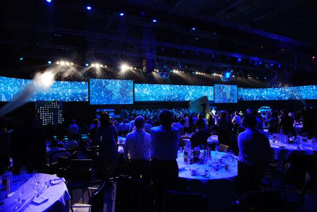 70 meters of media display